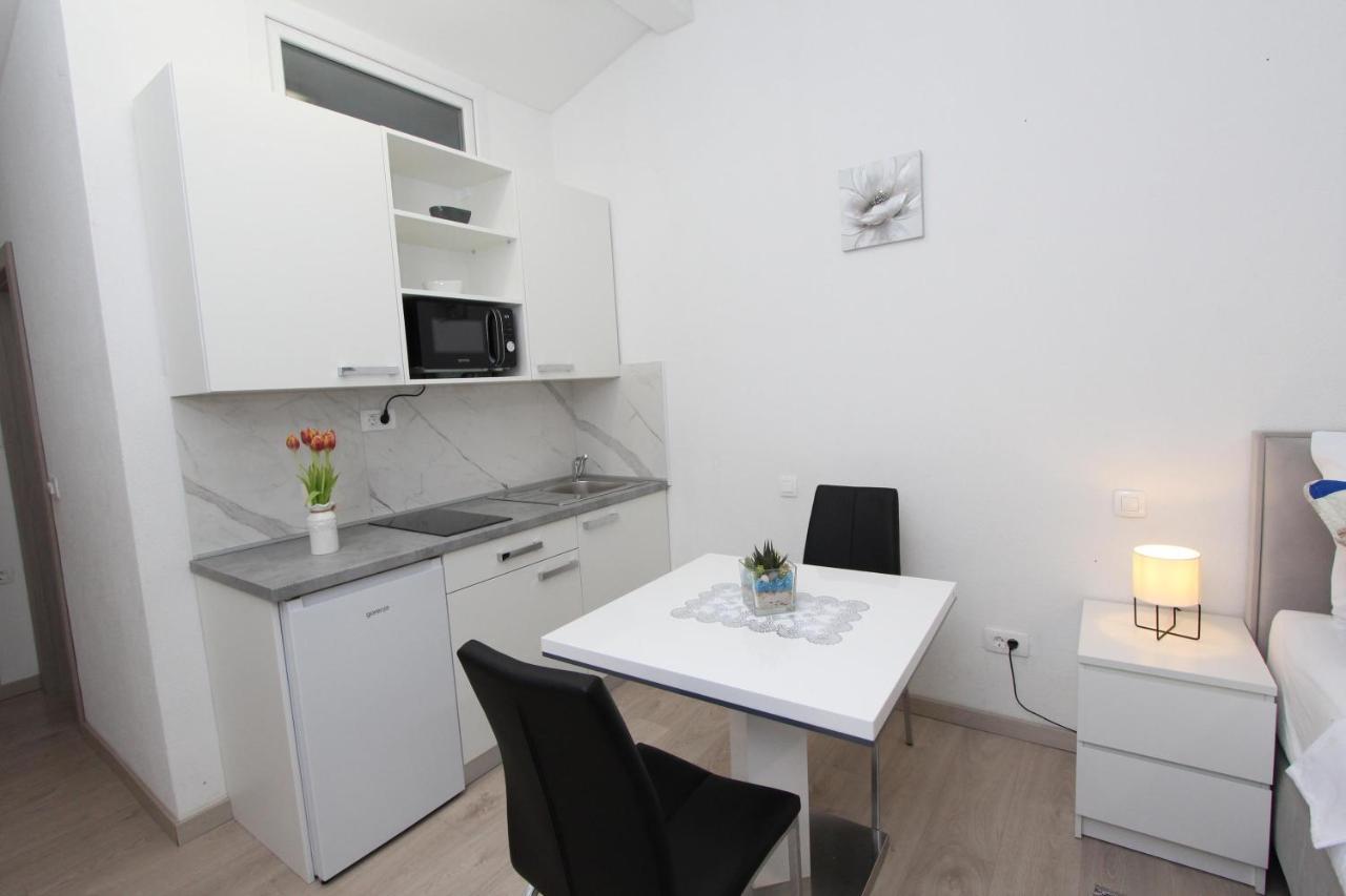 Studio Sunny Rovinj Luaran gambar